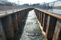 Gerinne mit Störkörpern